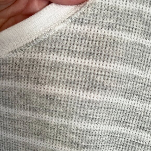 Gilligan & O'Malley Women's Thermal Pajama Top M Gray White Striped Long Sleeve - Picture 4 of 10